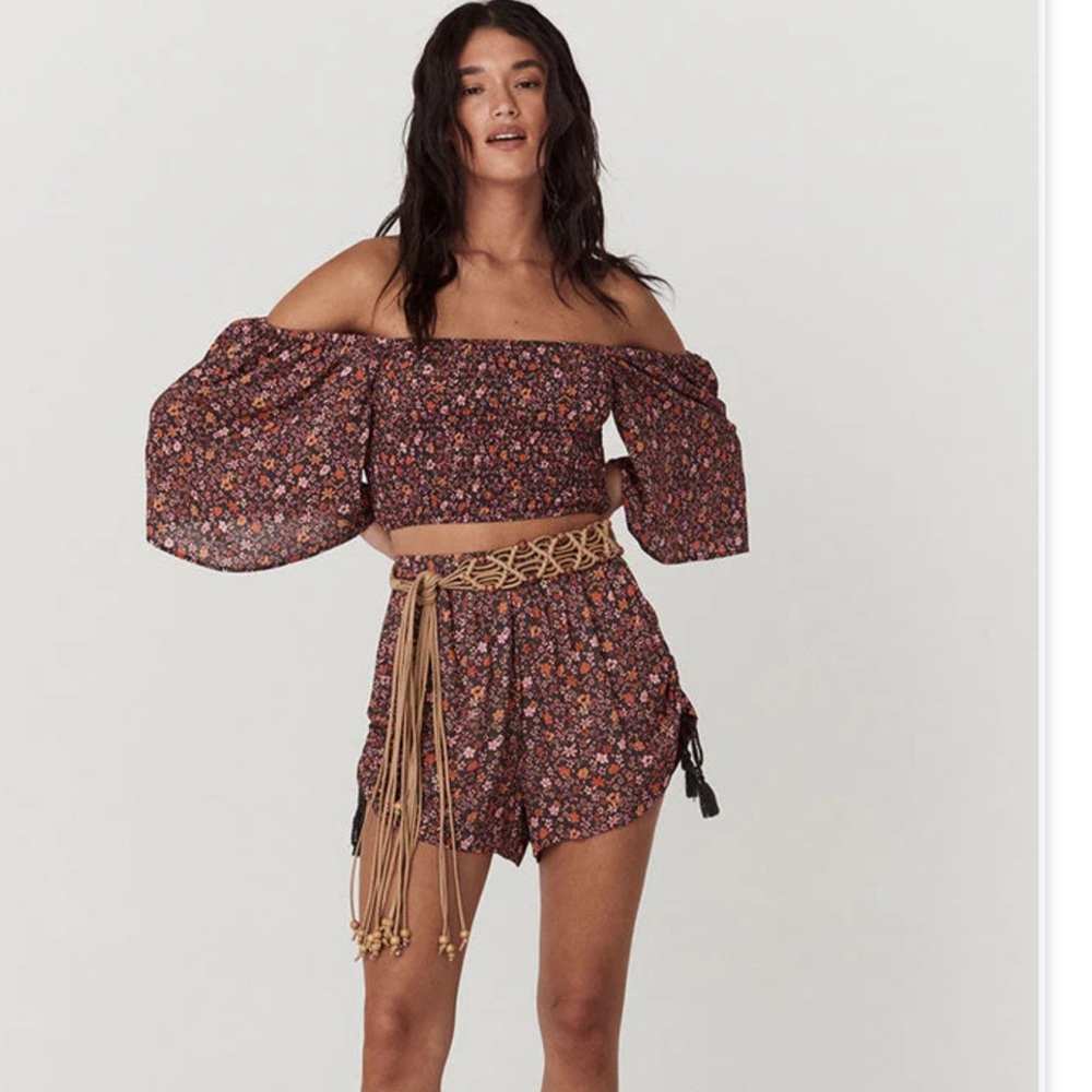 Spell Love Jetty Shorts in Balmy Nights floral print. Size M. NWT